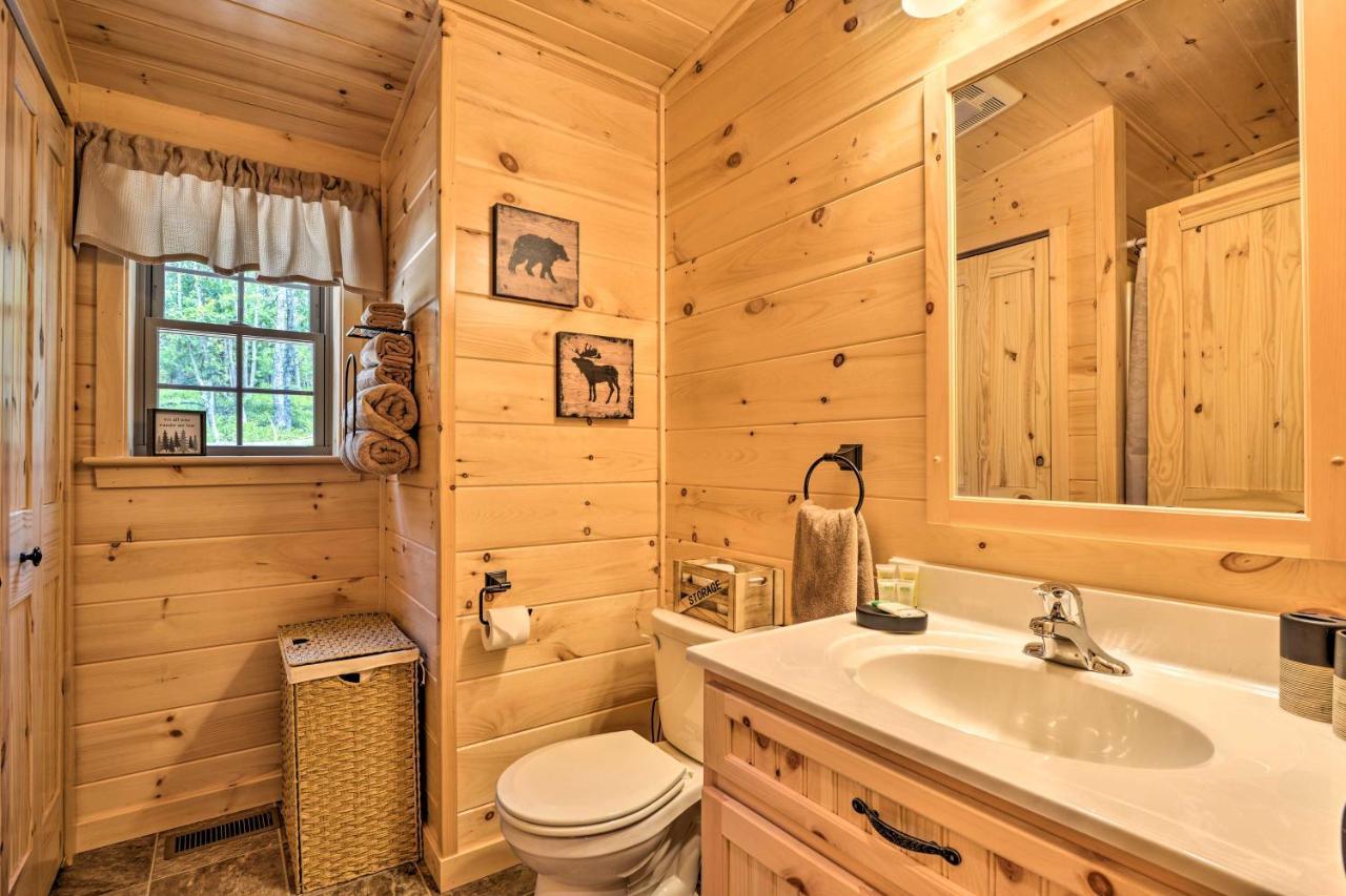 Upscale Cabin With Hot Tub And Deck In Wardensville! Εξωτερικό φωτογραφία