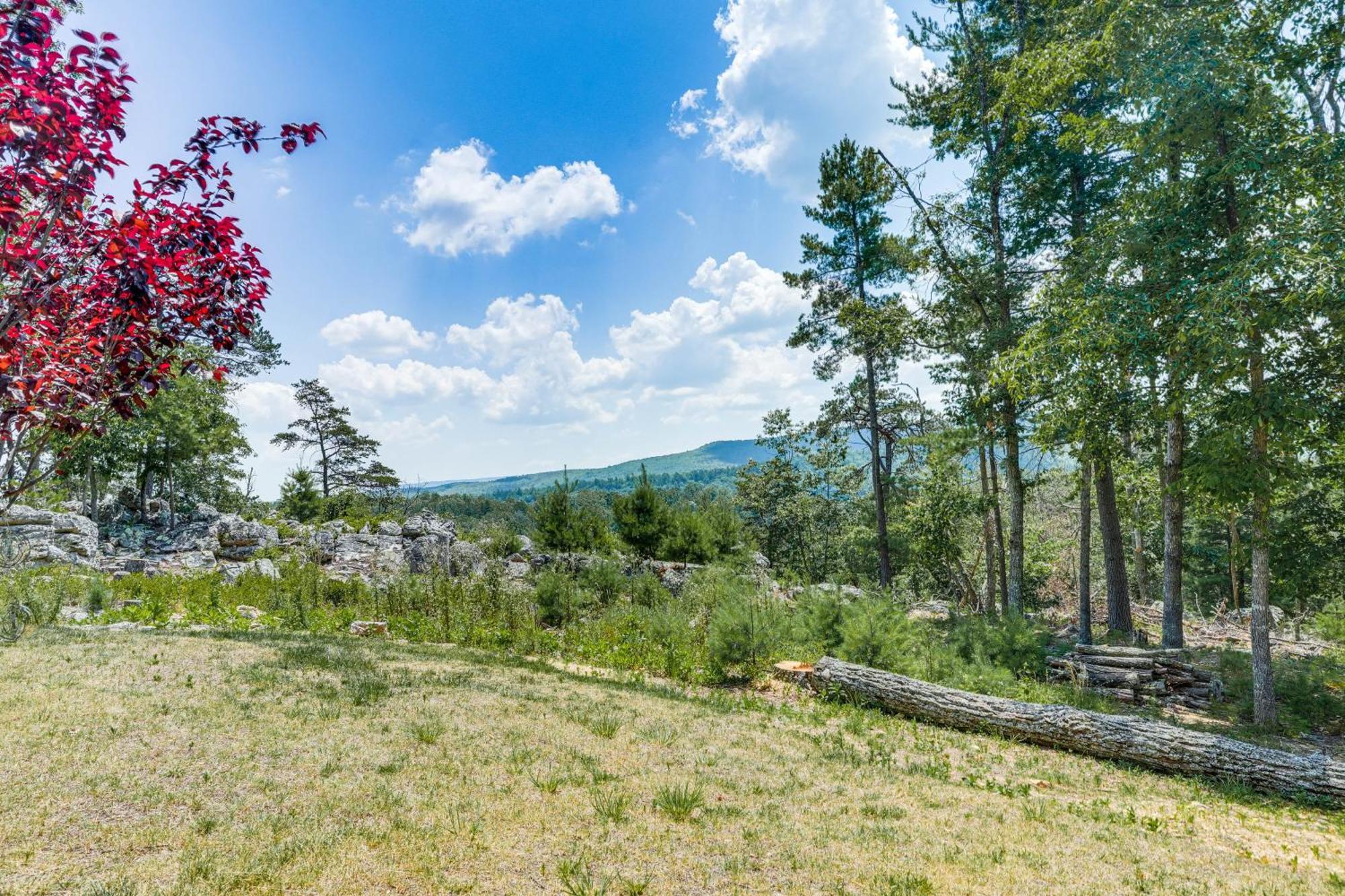 Upscale Cabin With Hot Tub And Deck In Wardensville! Εξωτερικό φωτογραφία